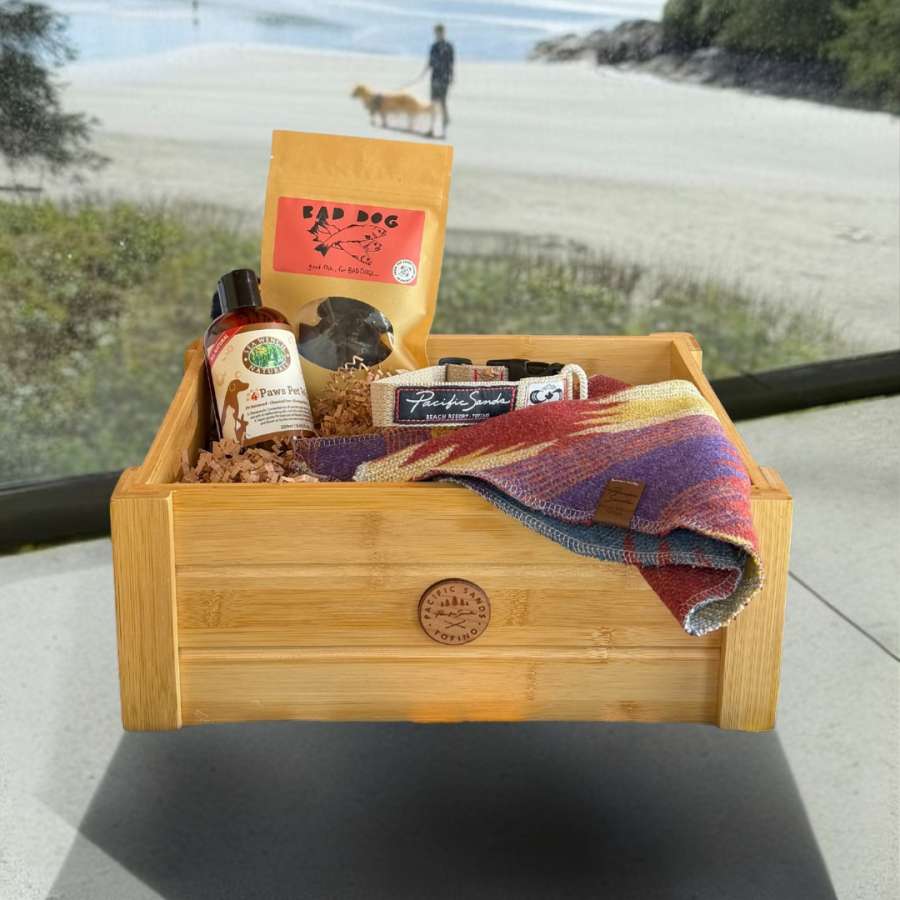 Salty Paws Kit-Pacific Sands Beach Resort, Tofino, BC