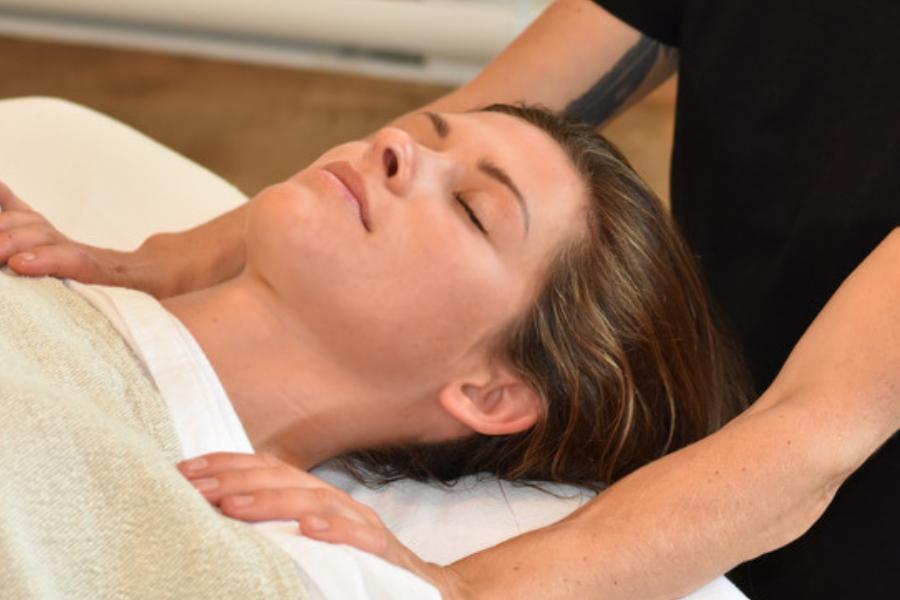 For the ultimate gift and gesture of self-care, a signature treatment by our onsite By the Sea Massage & Bodywork will put you at the top of the thoughtful list.