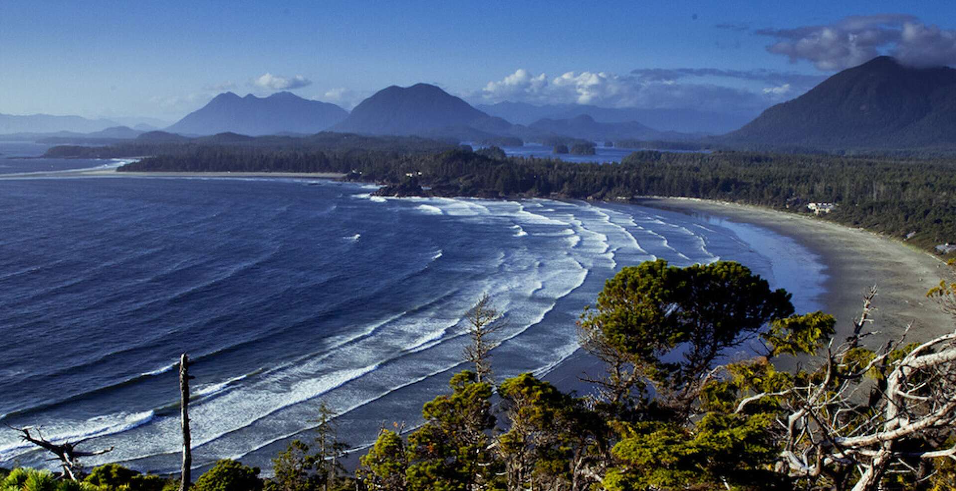 Tofino Surf Guide: Seasons and Beaches