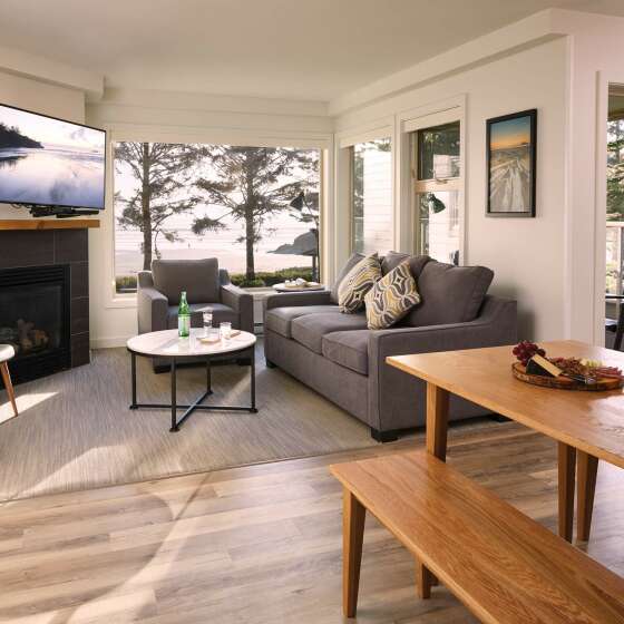 One Bedroom Ocean View Lodge Suite