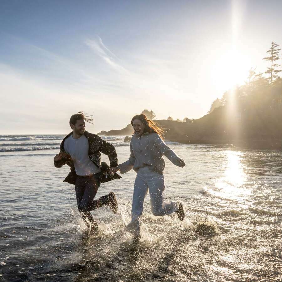 PS_Life_Beach_Couple_NHendrickson_2022_3R2A9628-2_2400