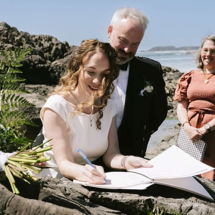 Elopement-Package-Tofino-BC-Pacific-Sands-Beach-Resort